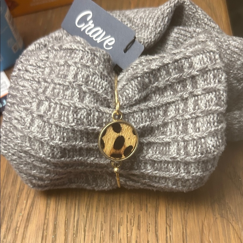 Rave Gray Knit Scarf with Gold Accent